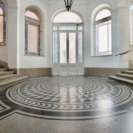 By Hi5- József Körút *